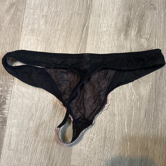 La vie en rose bra and panty set - Picture 11 of 11